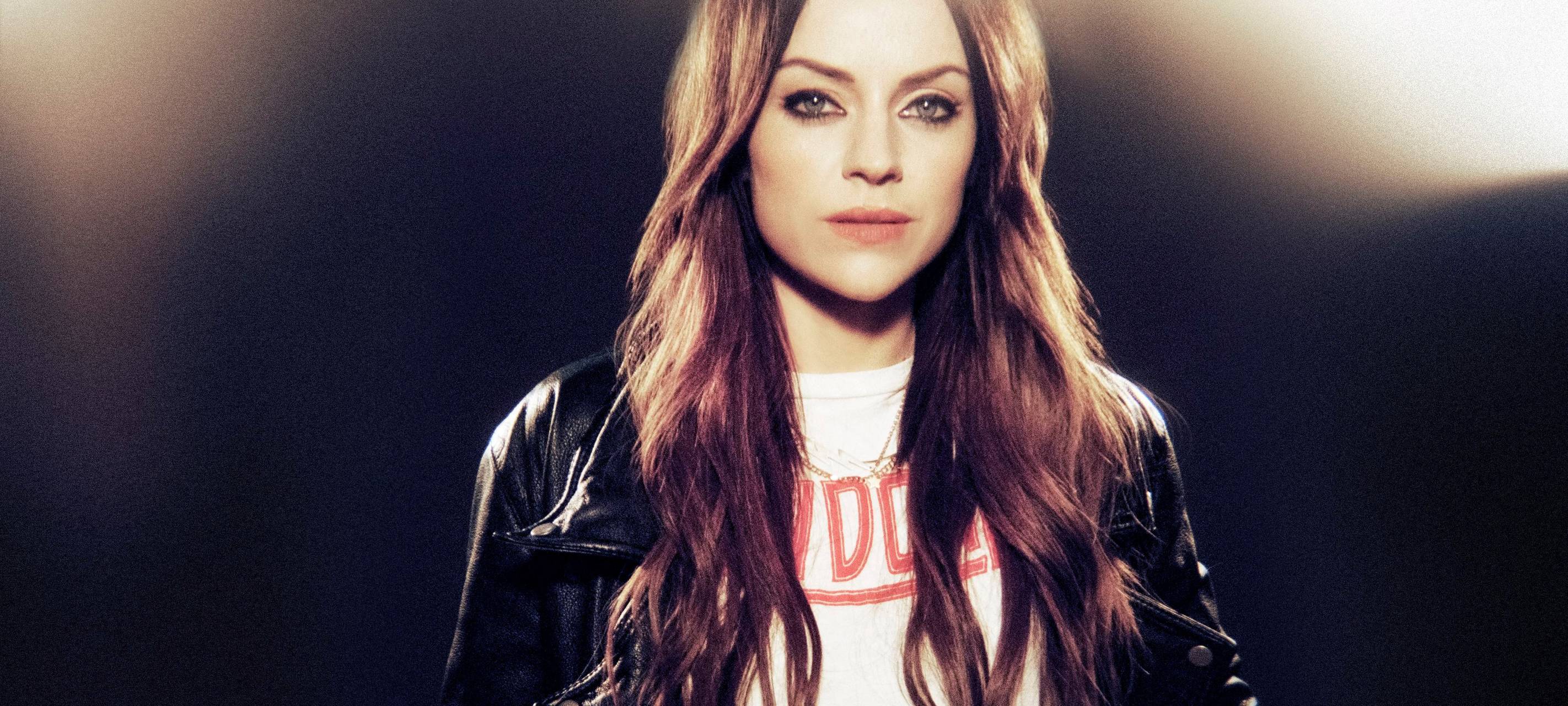 Amy Macdonald live auf Burg Nideggen