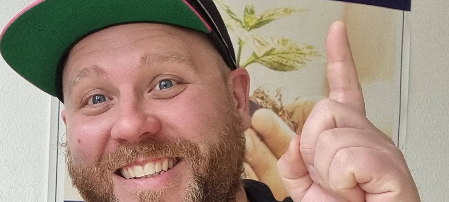 "Tanz mit mir" - Mo Yao aus Aachen sorgt für gute Laune