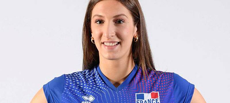 Ladies in Black: Davidovic kommt mit einem Jahr Verspätung