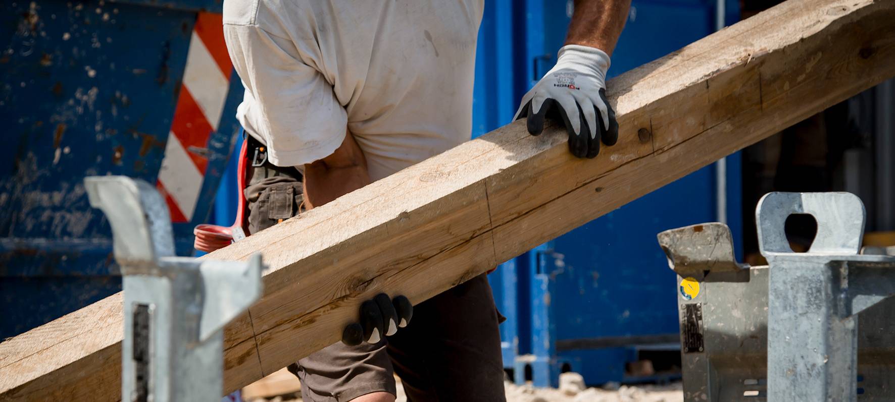 IG BAU rät zum Gehaltscheck