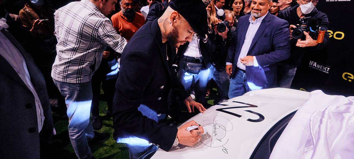 Neymar enthüllt neuen e.GO e.wave X