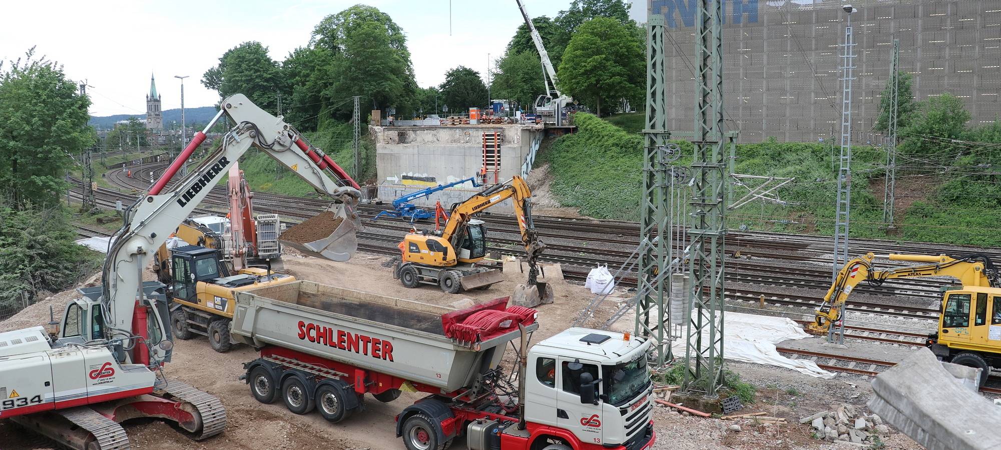 Brückenabriss Turmstraße: Züge fahren ab Freitagabend wieder