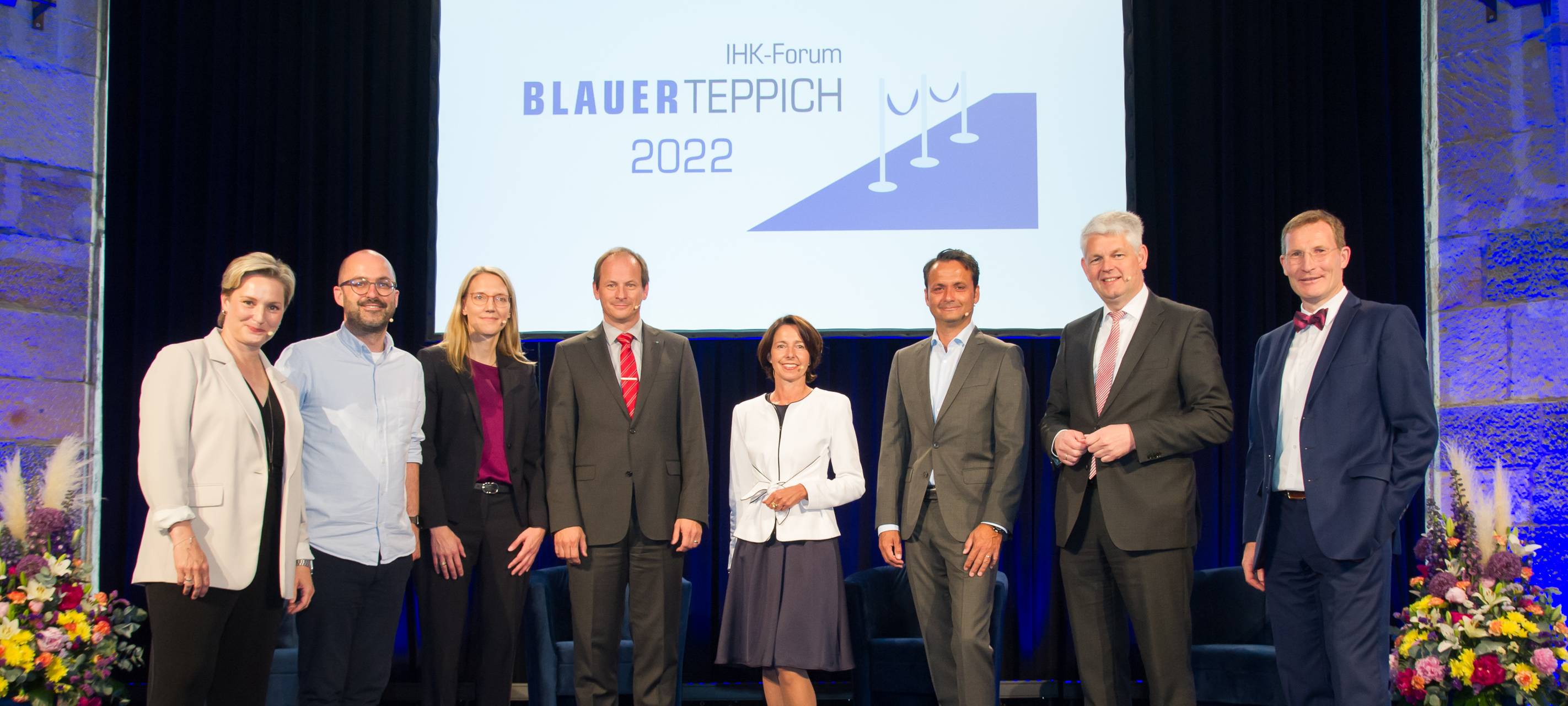 IHK Aachen lädt ein zum Dialogforum Blauer Teppich