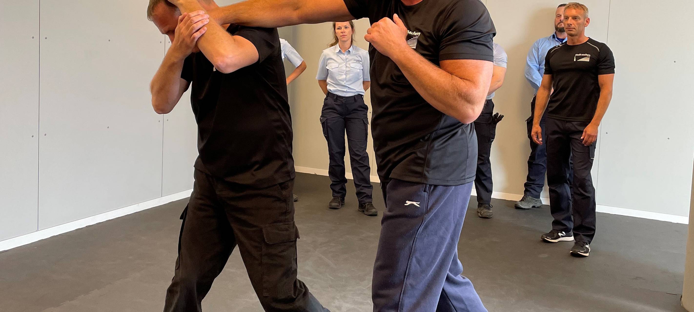Sicherheitstraining für Aachener Verwaltungsmitarbeiter