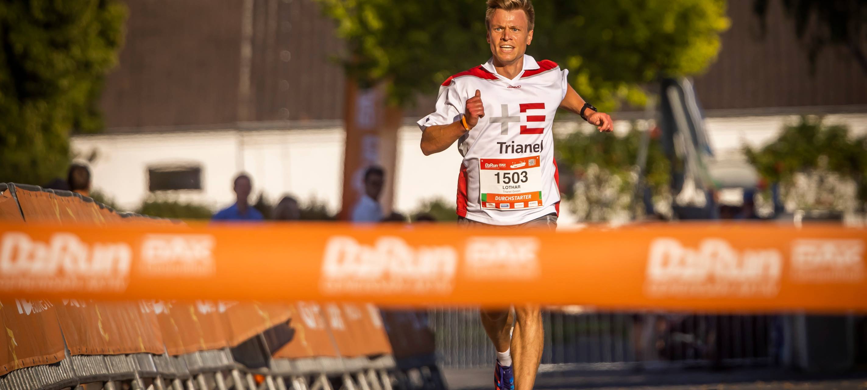 1800 Laufbegeisterte beim B2Run Aachen 2022