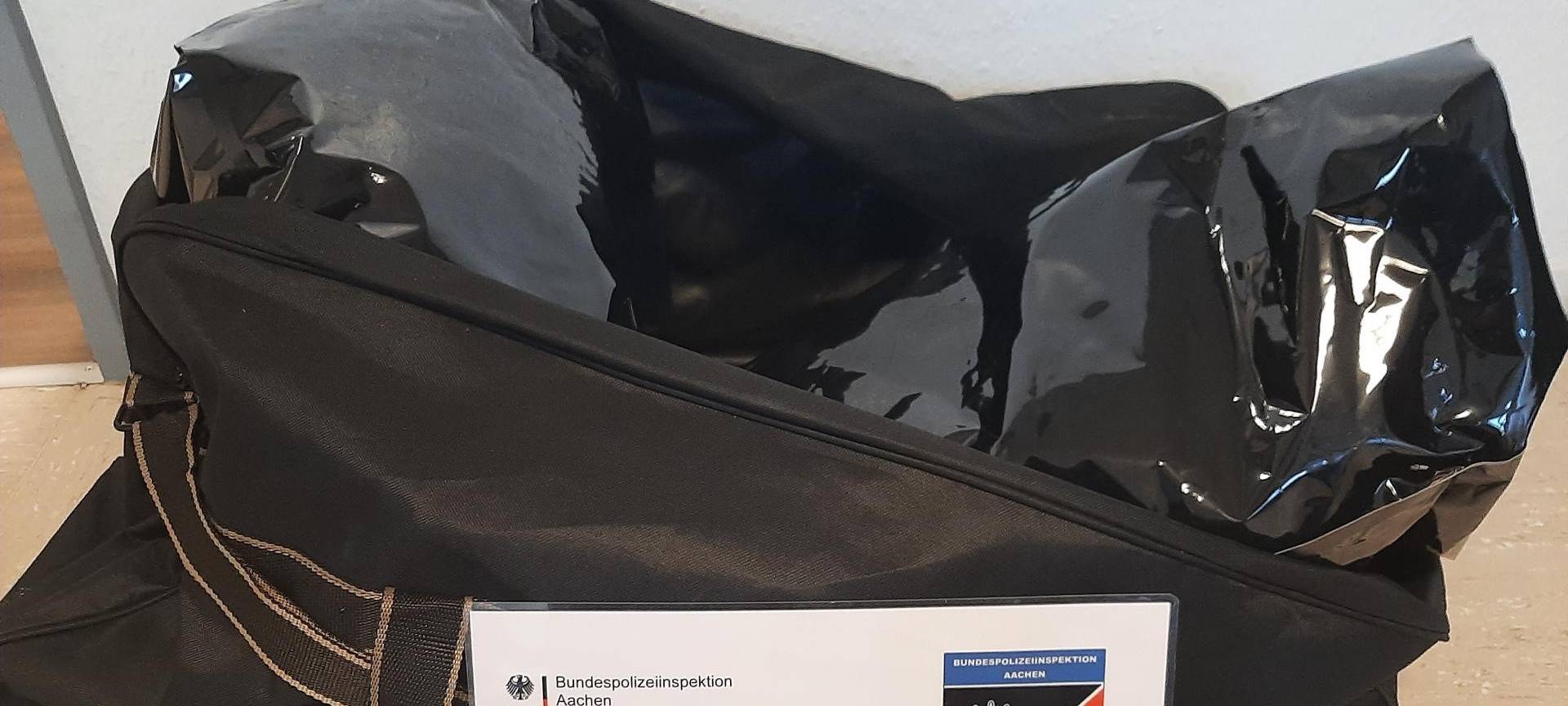 Bundespolizei findet zwei Kilo Marihuana