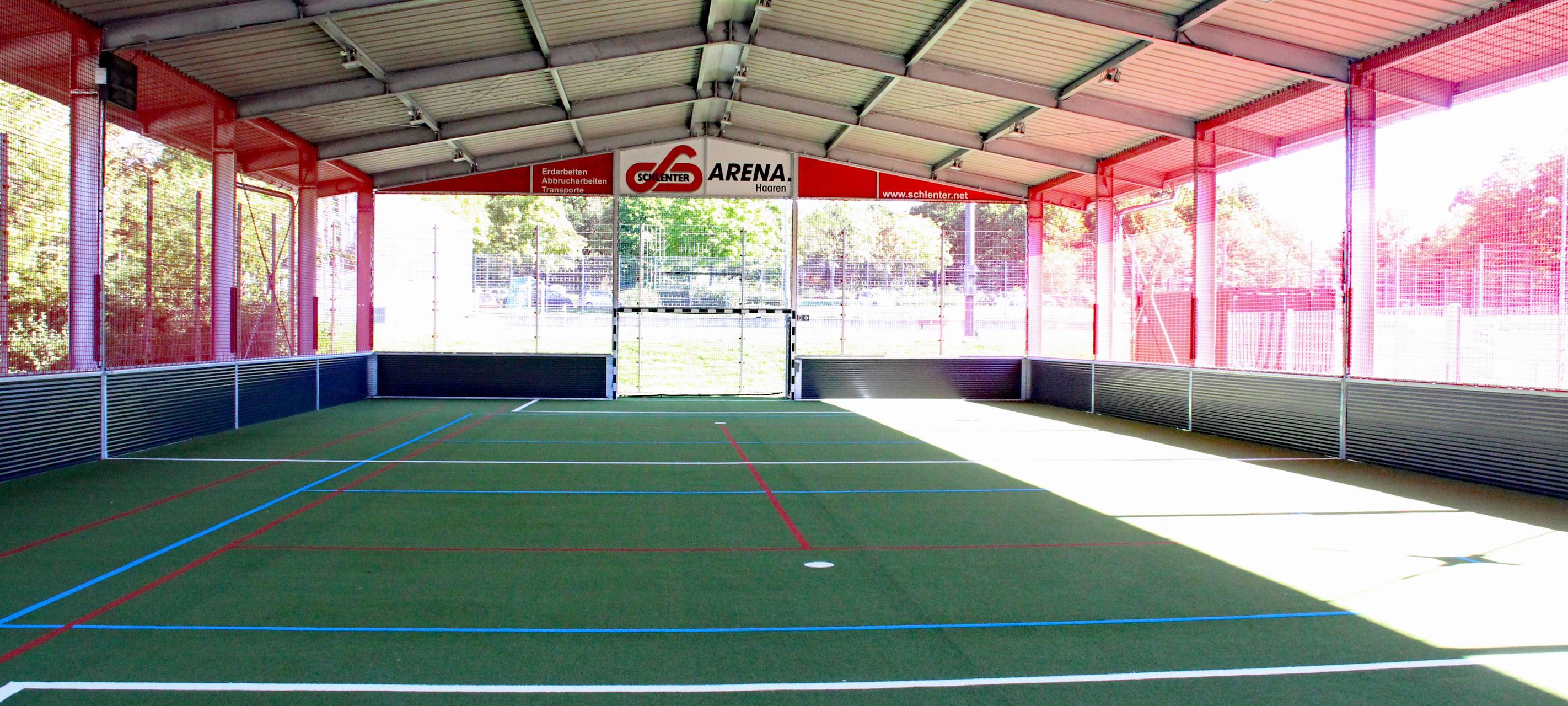 Bisher einzige Freilufthalle in der Region wird eingeweiht