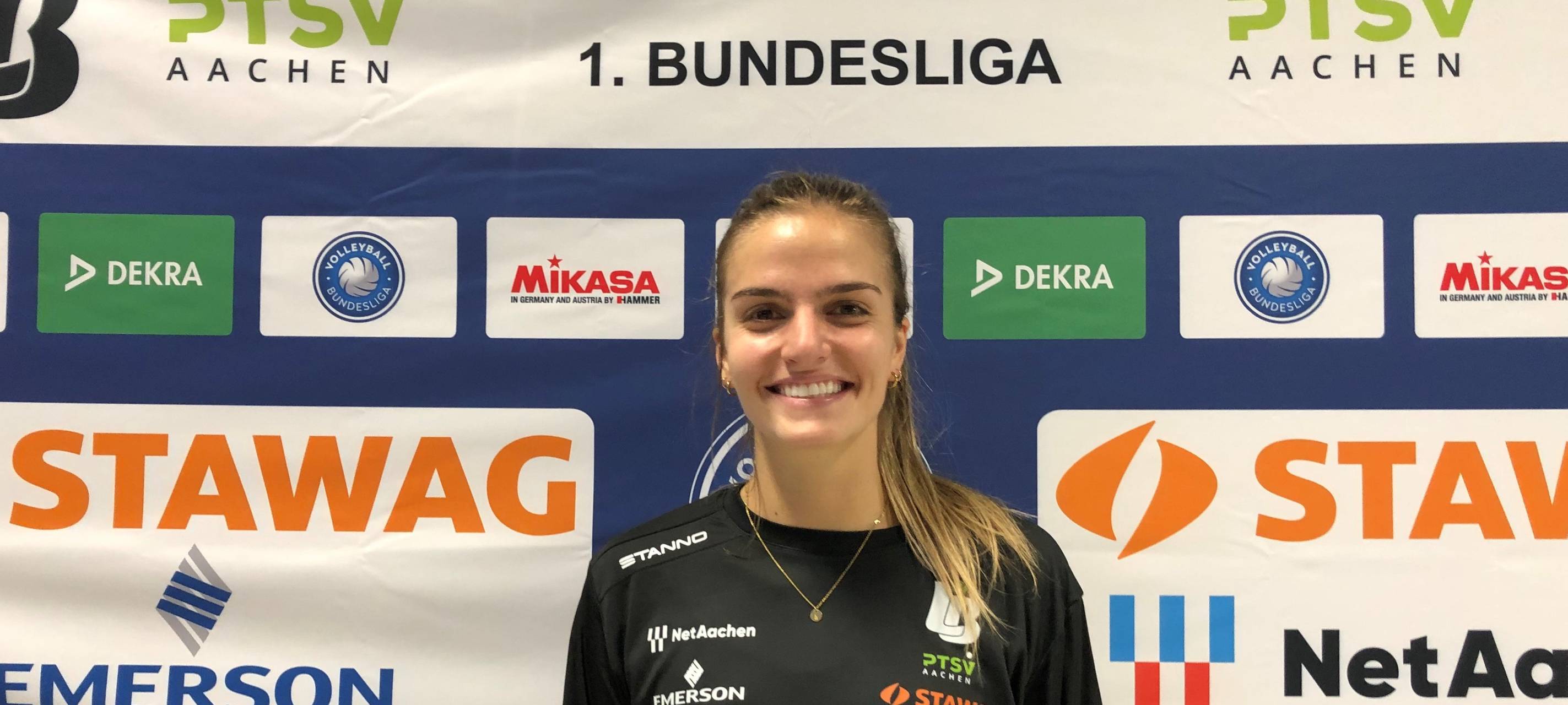 Neue Lady in Black: Viktoria Dörschug (19)
