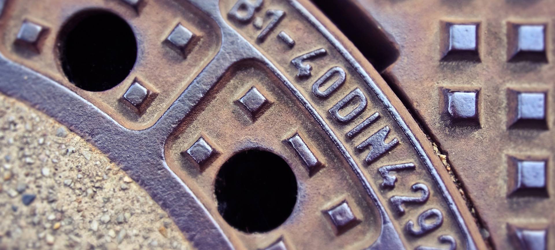 Unfall durch geklaute Gullydeckel