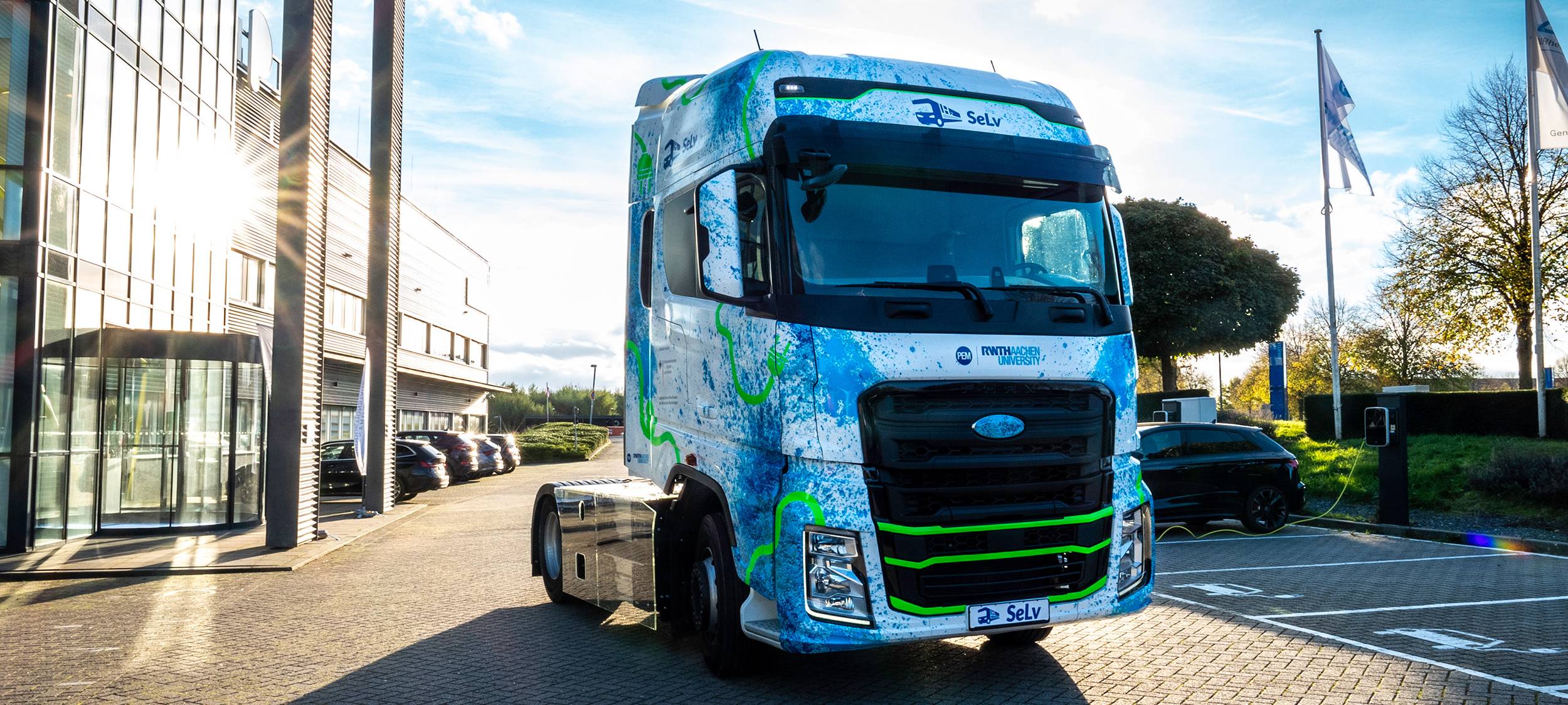 RWTH-Forscher bauen E-LKW-Prototypen mit 1000 km Reichweite