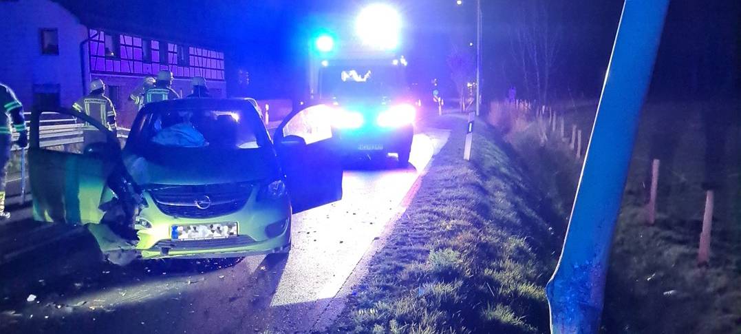 Betrunkene baut Unfall