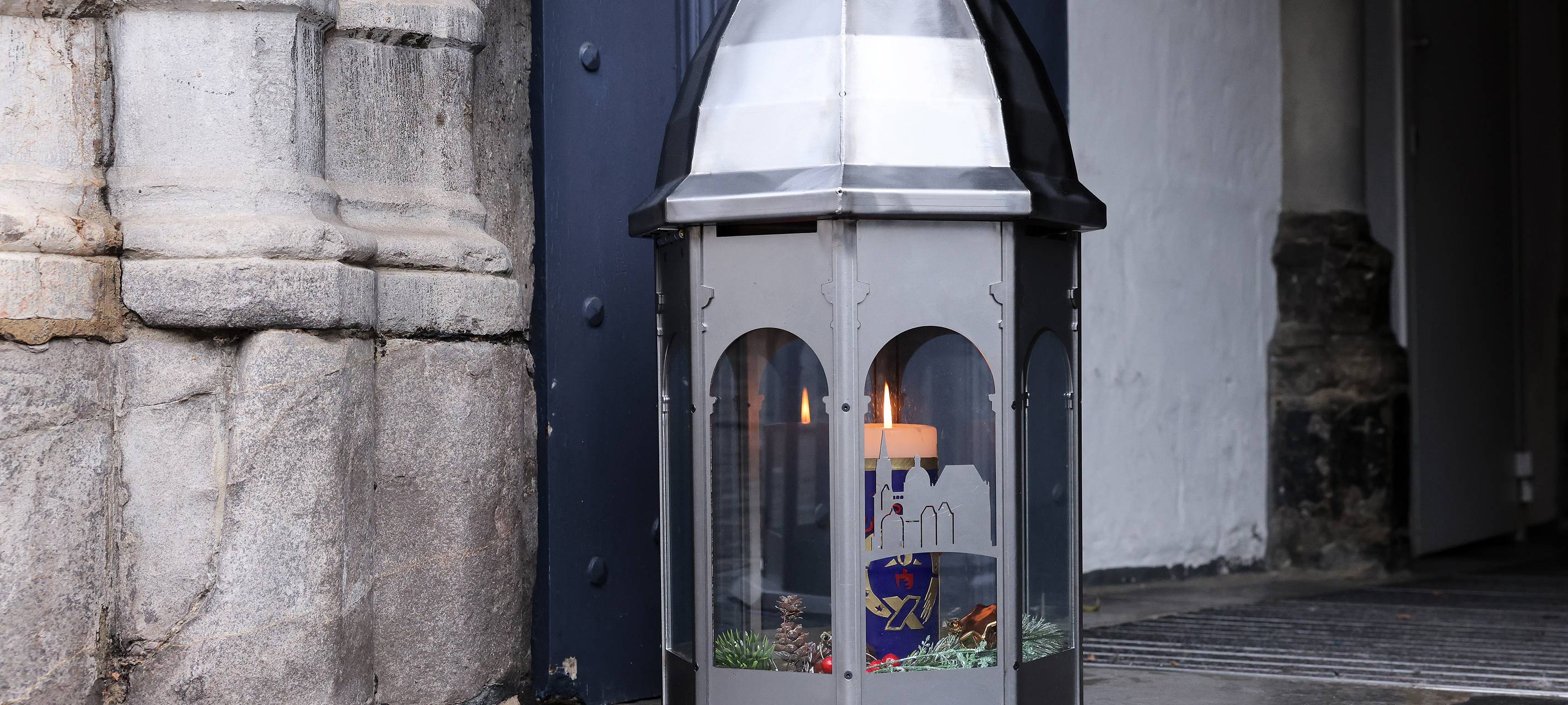 Domlaternen-Verkauf zugunsten neuer Dombeleuchtung