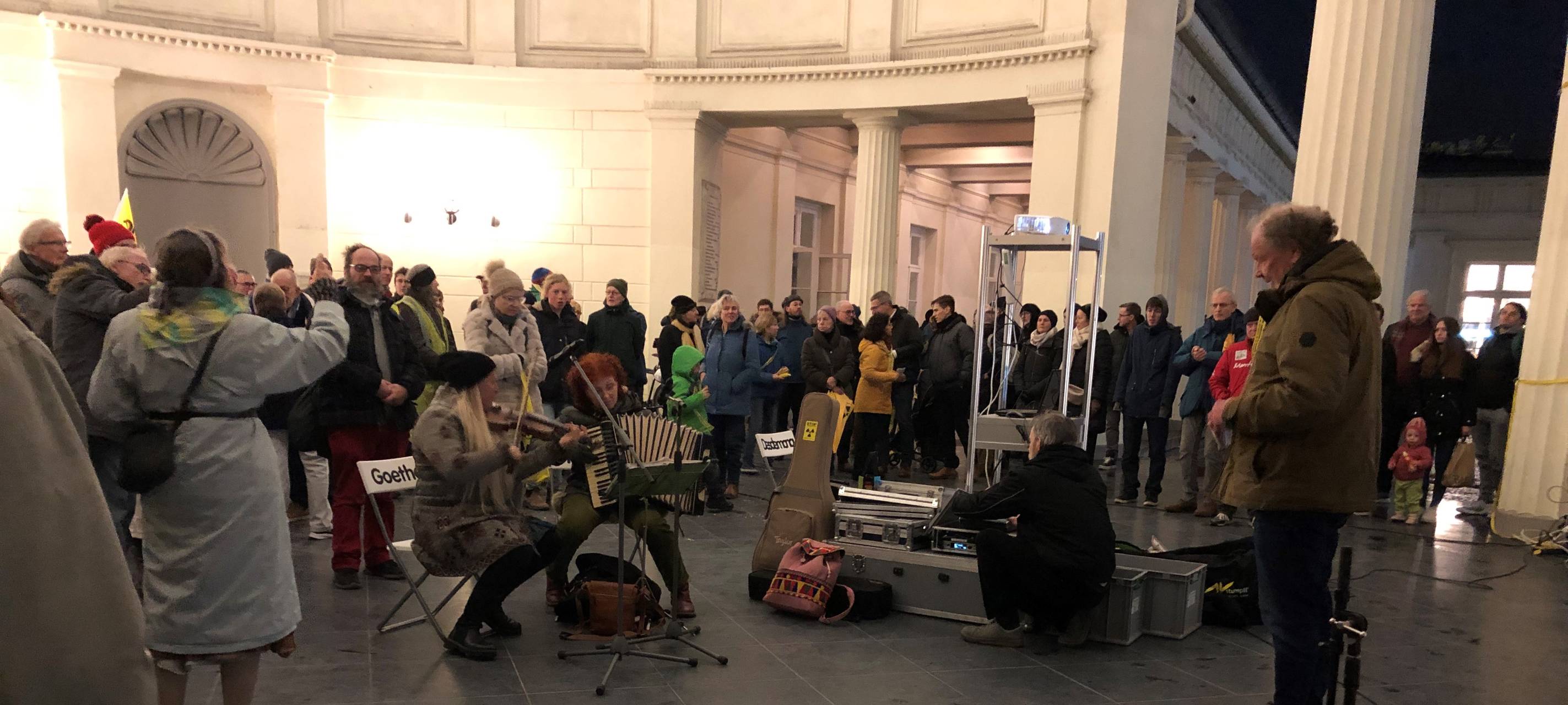 Abschaltung von Tihange 2 gefeiert