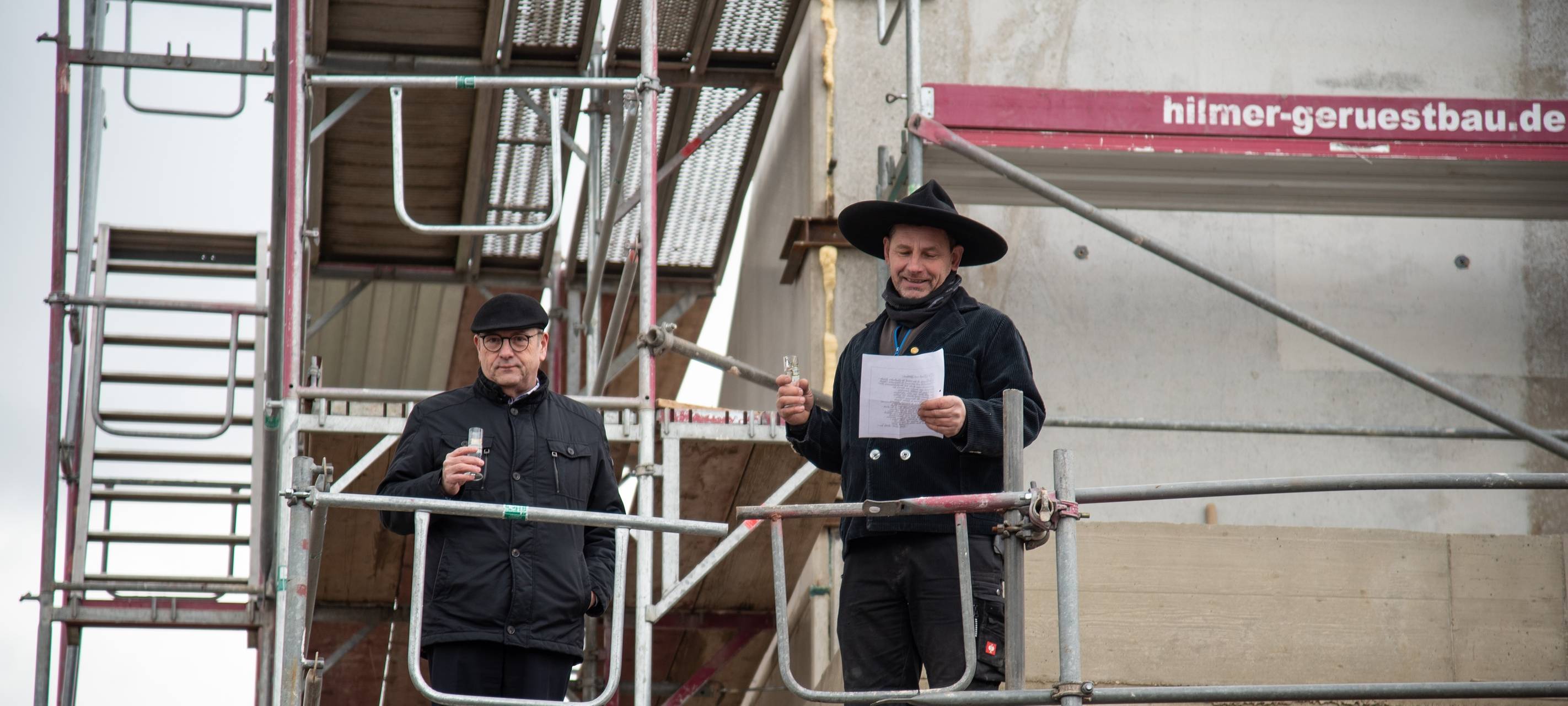 Jugendkunstschule Alsdorf feiert Richtfest