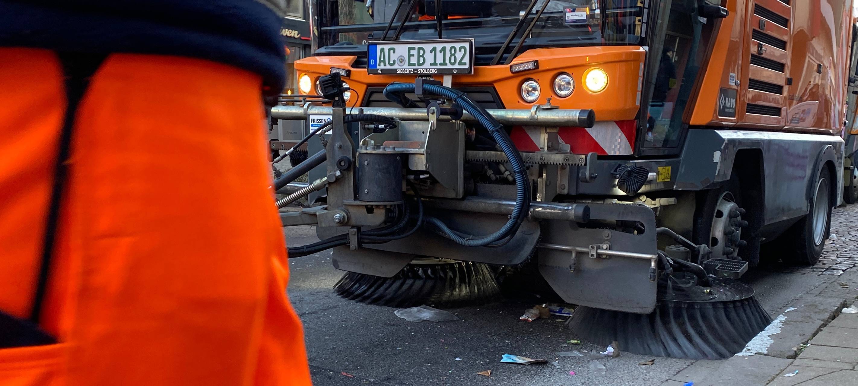 "Orangene Funken": Weniger Glasscherben am Straßenrand