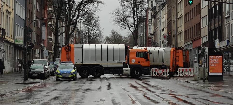 Kinderzug und Rosenmontagszug in Aachen mit gleicher Strecke