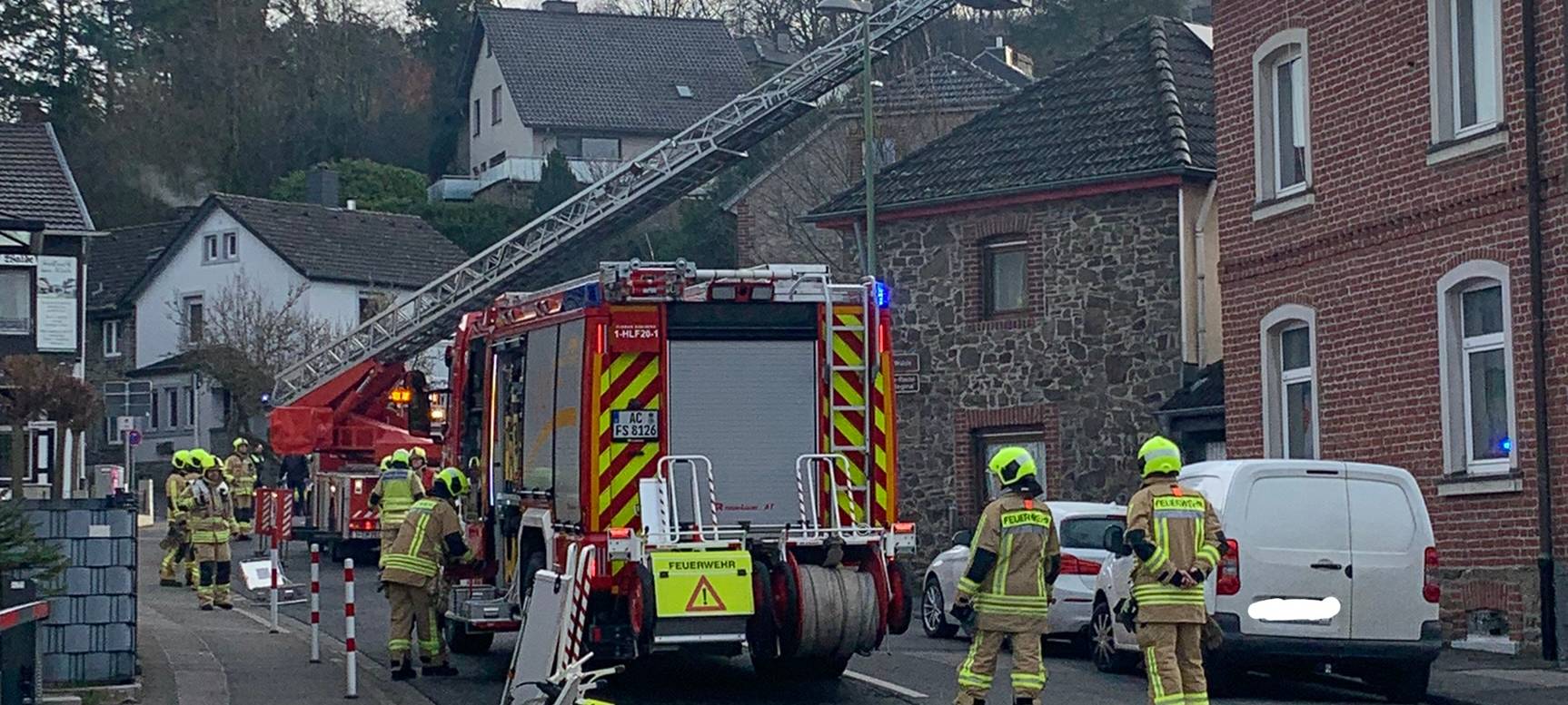 Feuerwehr in Stolberg bei Schornsteinbrand