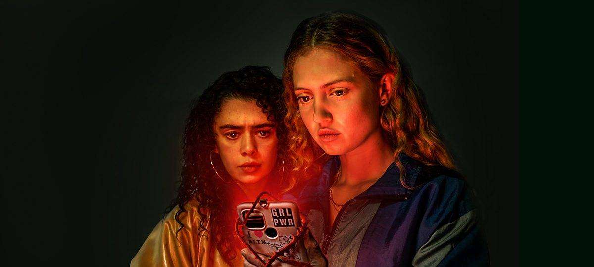 Die Kids entdecken die App Red Rose.