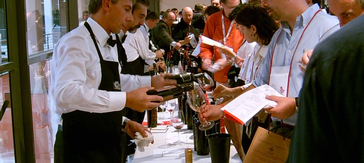 Aula Carolina: "WeinAachenFrühling"