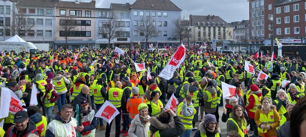 Öffentlicher Dienst: 3.500 im Warnstreik