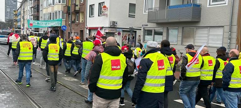 700 Streikende aus Aachen mit in Köln