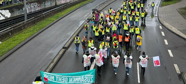 700 Streikende aus Aachen mit in Köln