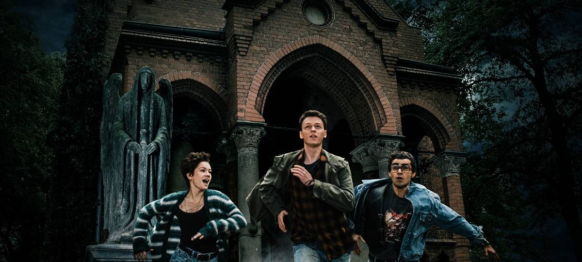 Die drei Freunde in der mysteriösen Welt.