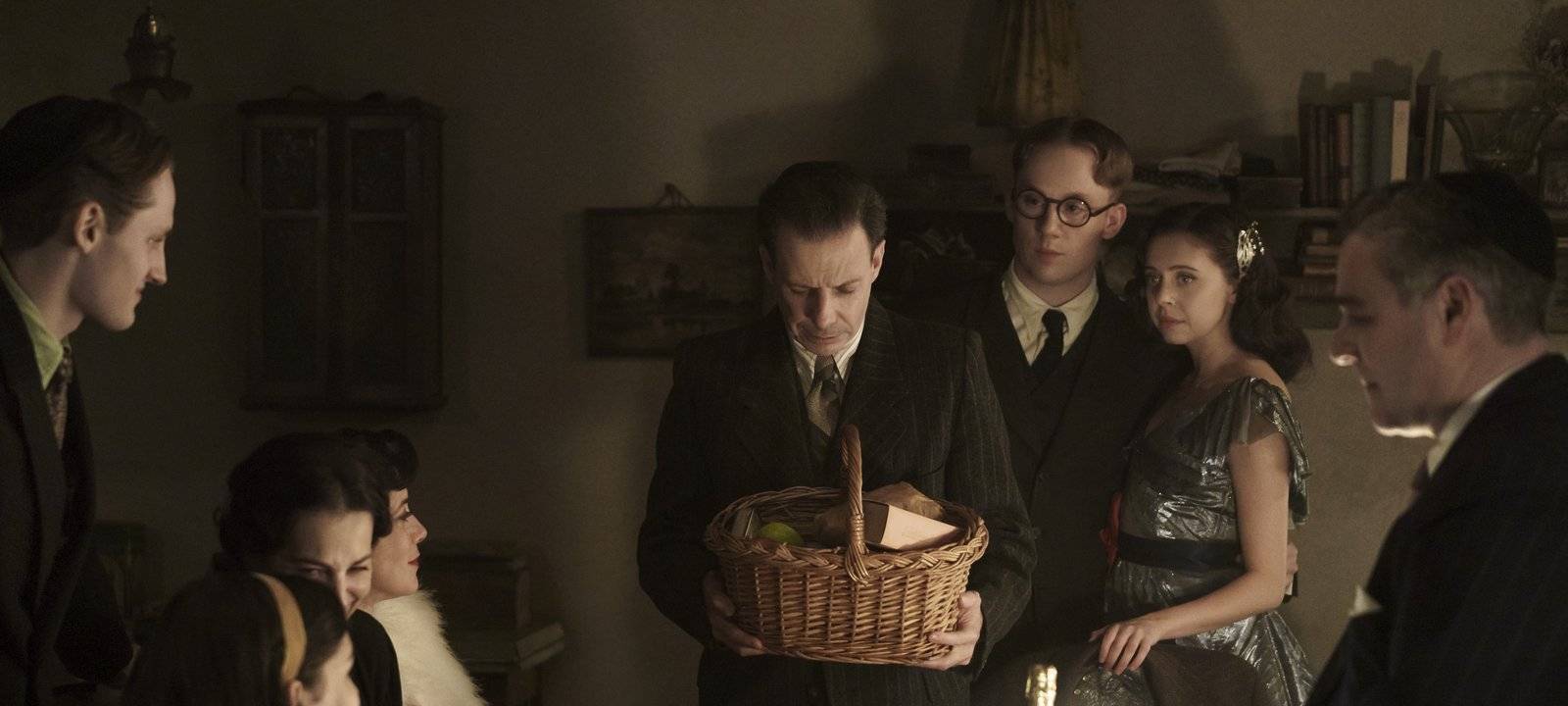 Ein bisschen Glück und Normalität im Versteck.