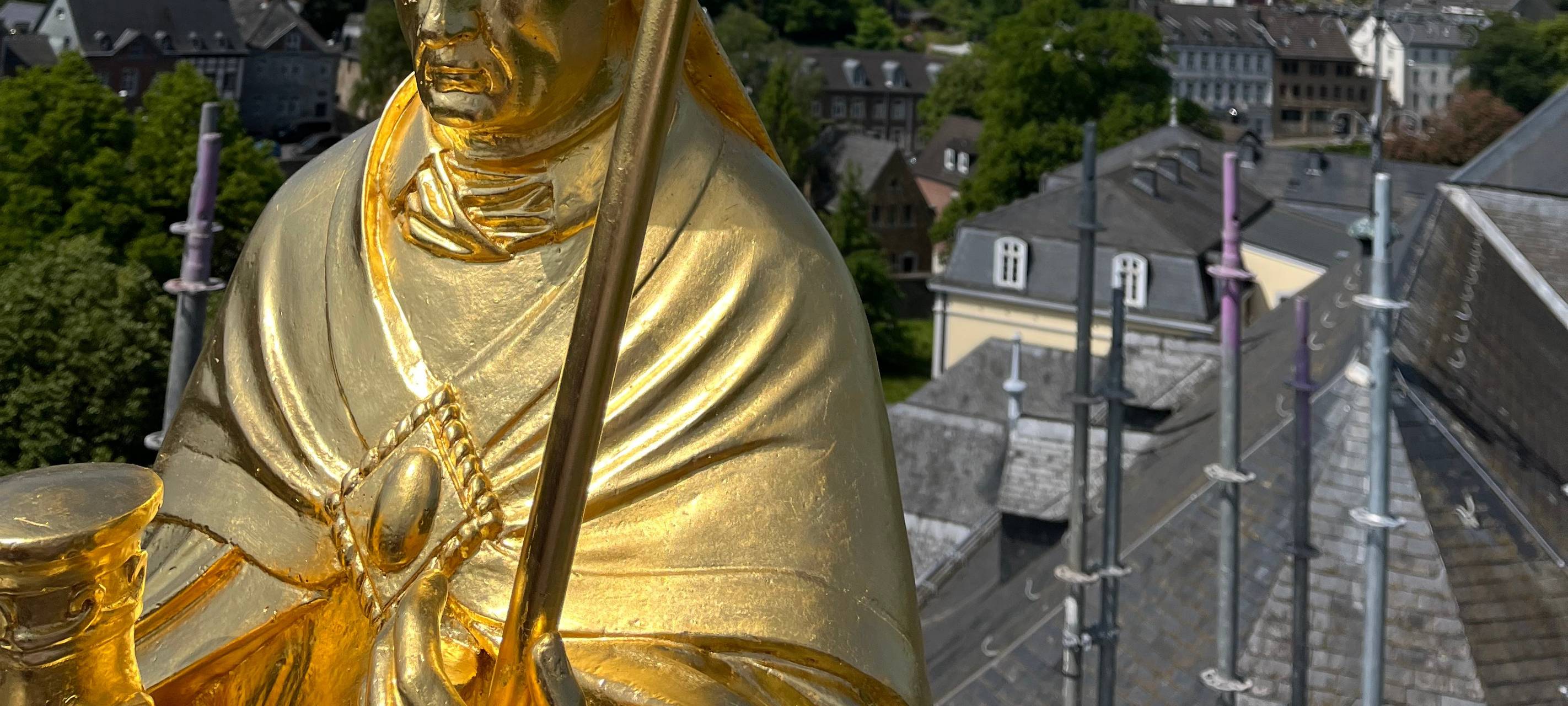 Kornelius wieder auf restaurierter Propsteikirche