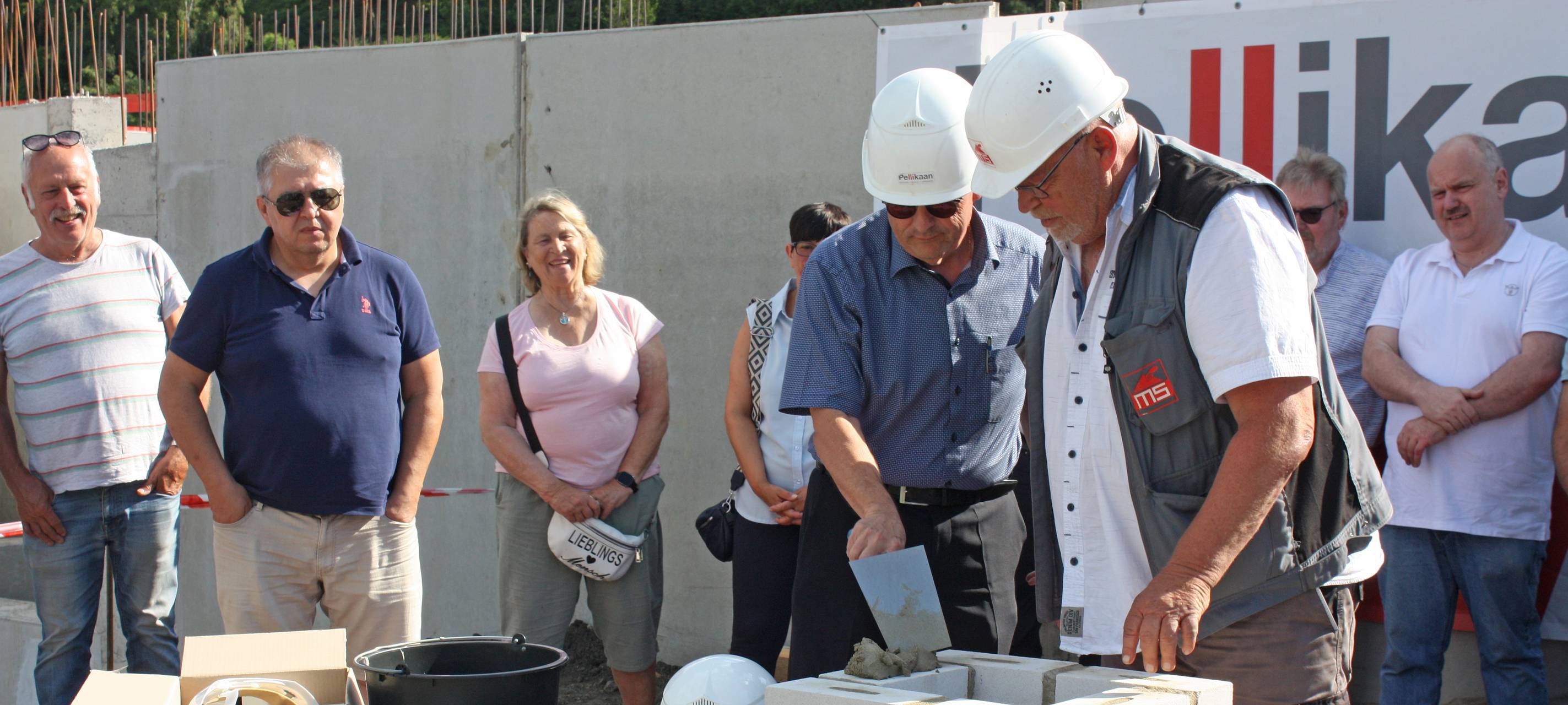 Neues Hallenbad Alsdorf: Noch ein Jahr