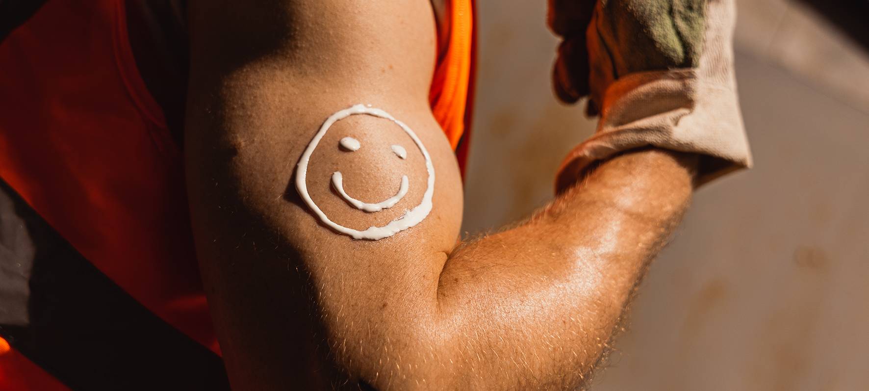 IG BAU für "Sonnenmilch-Flatrate"