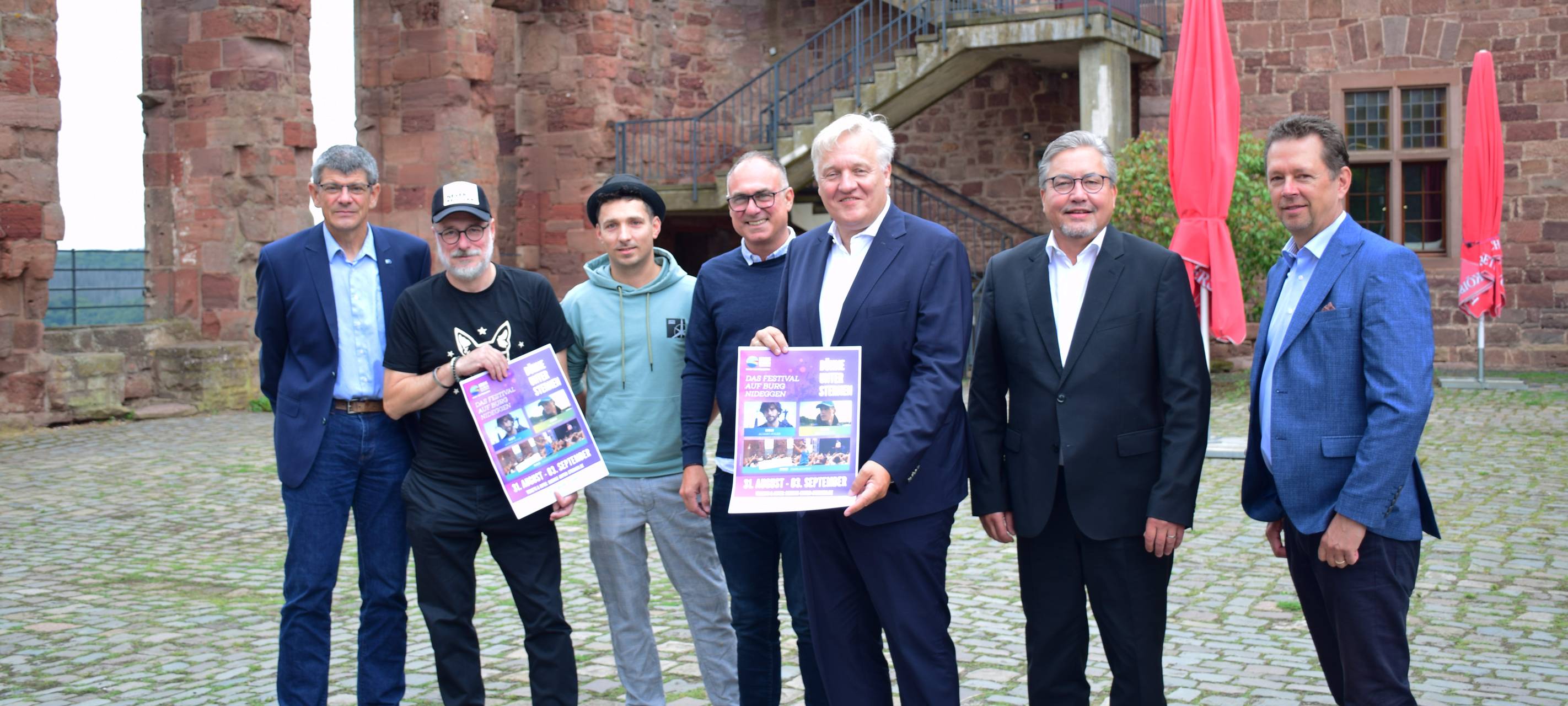 "Bühne unter Sternen" auf Burg Nideggen