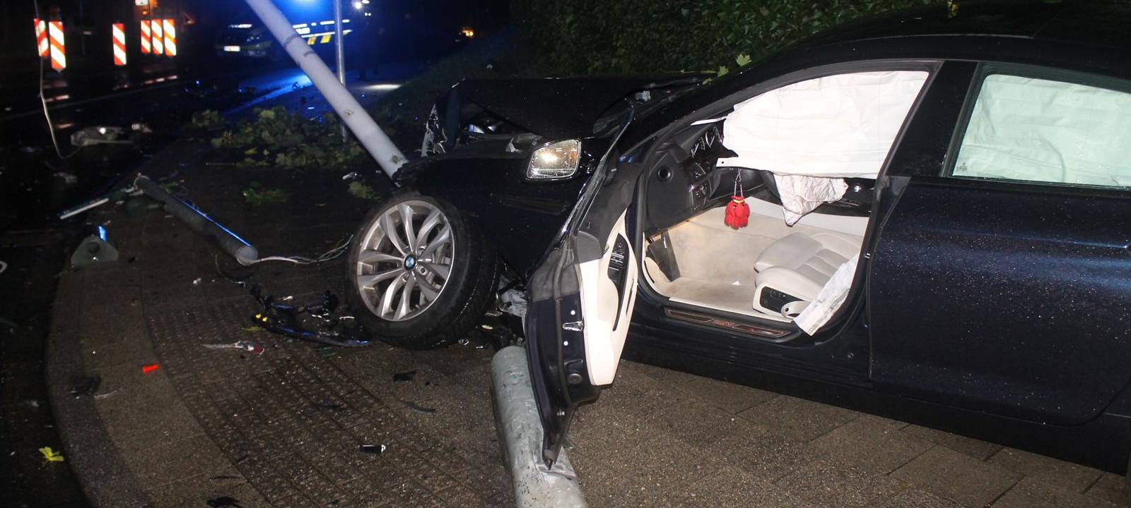 Nachts auf Ampelmast gefahren