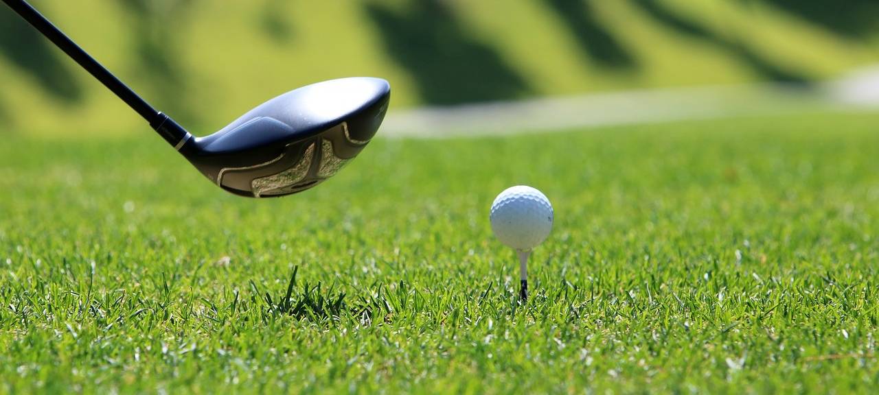 Promi-Sportler golfen für den guten Zweck