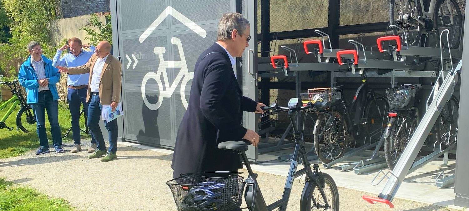 Aachen: Neue Radparkanlage am Büchel