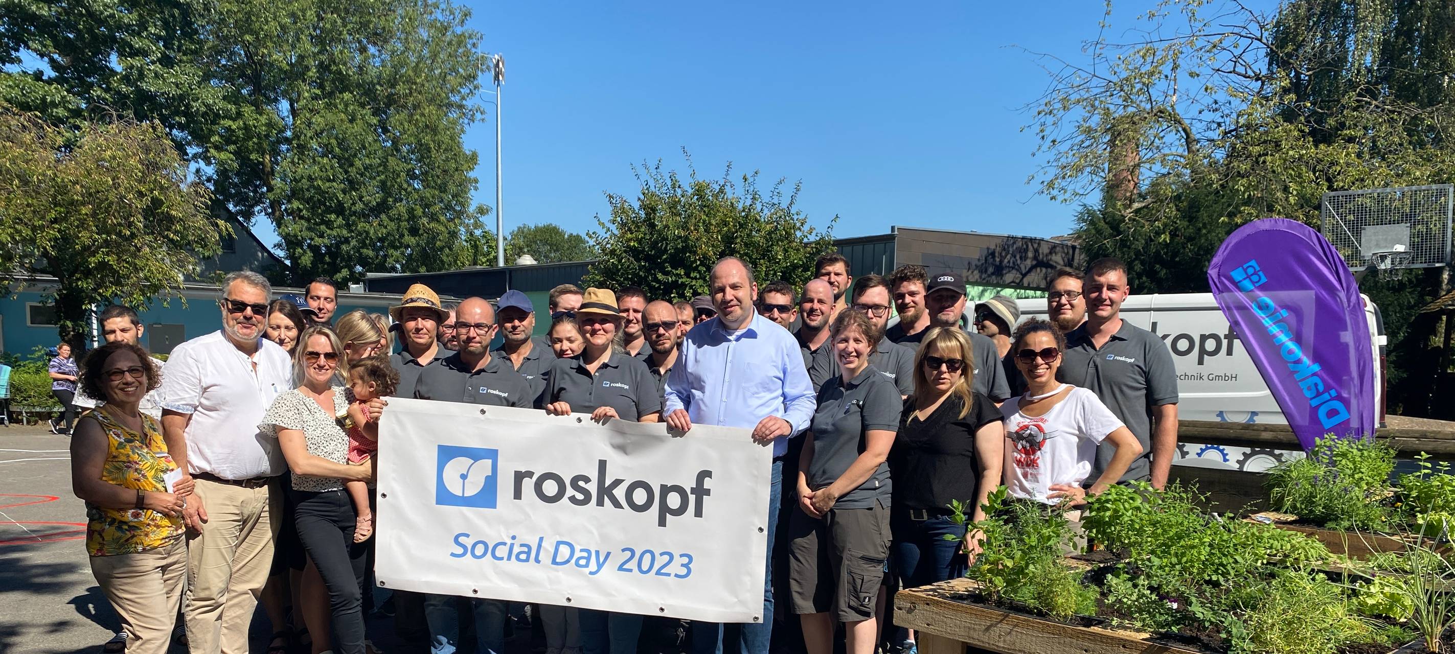 Social Day: Flüchtlingsunterkunft verschönert