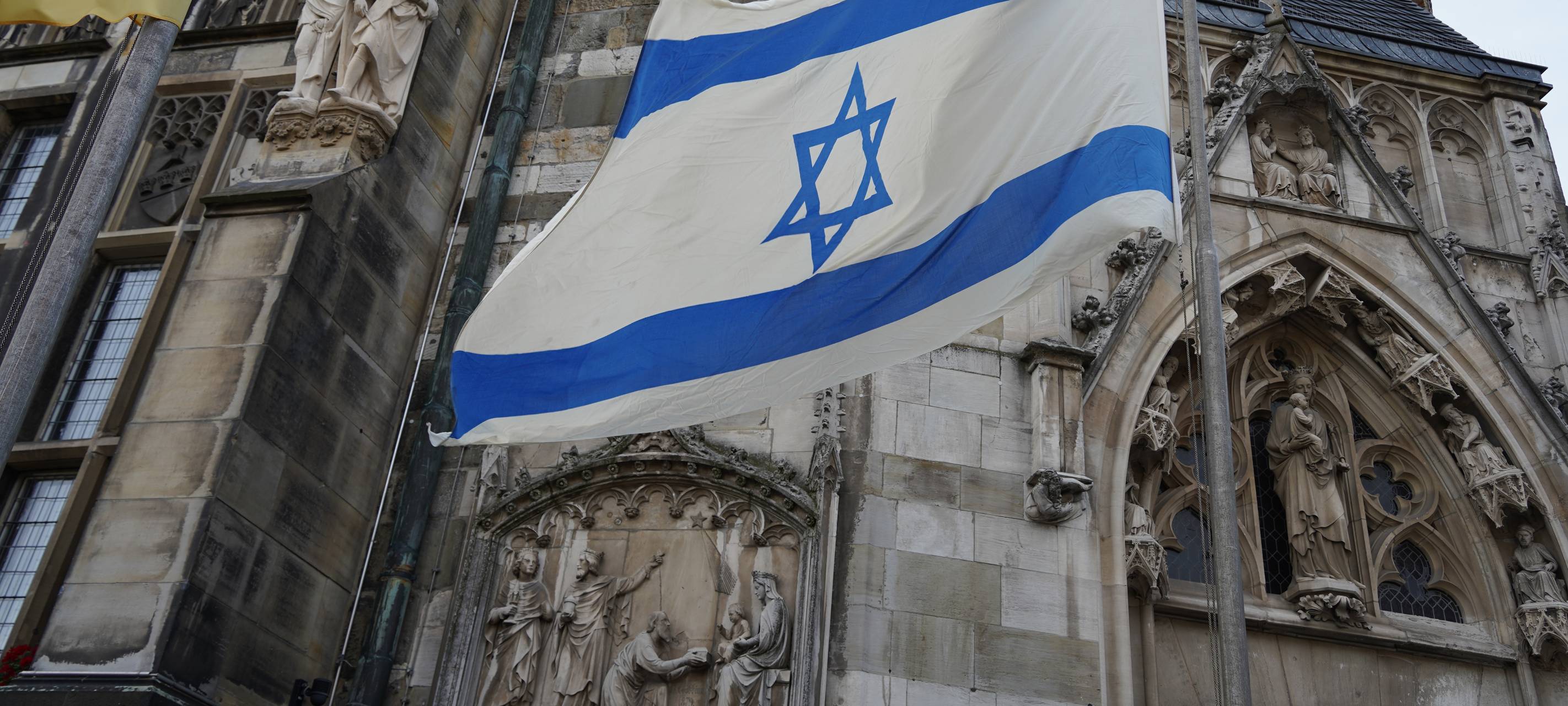 Aachen hisst Israel-Flagge