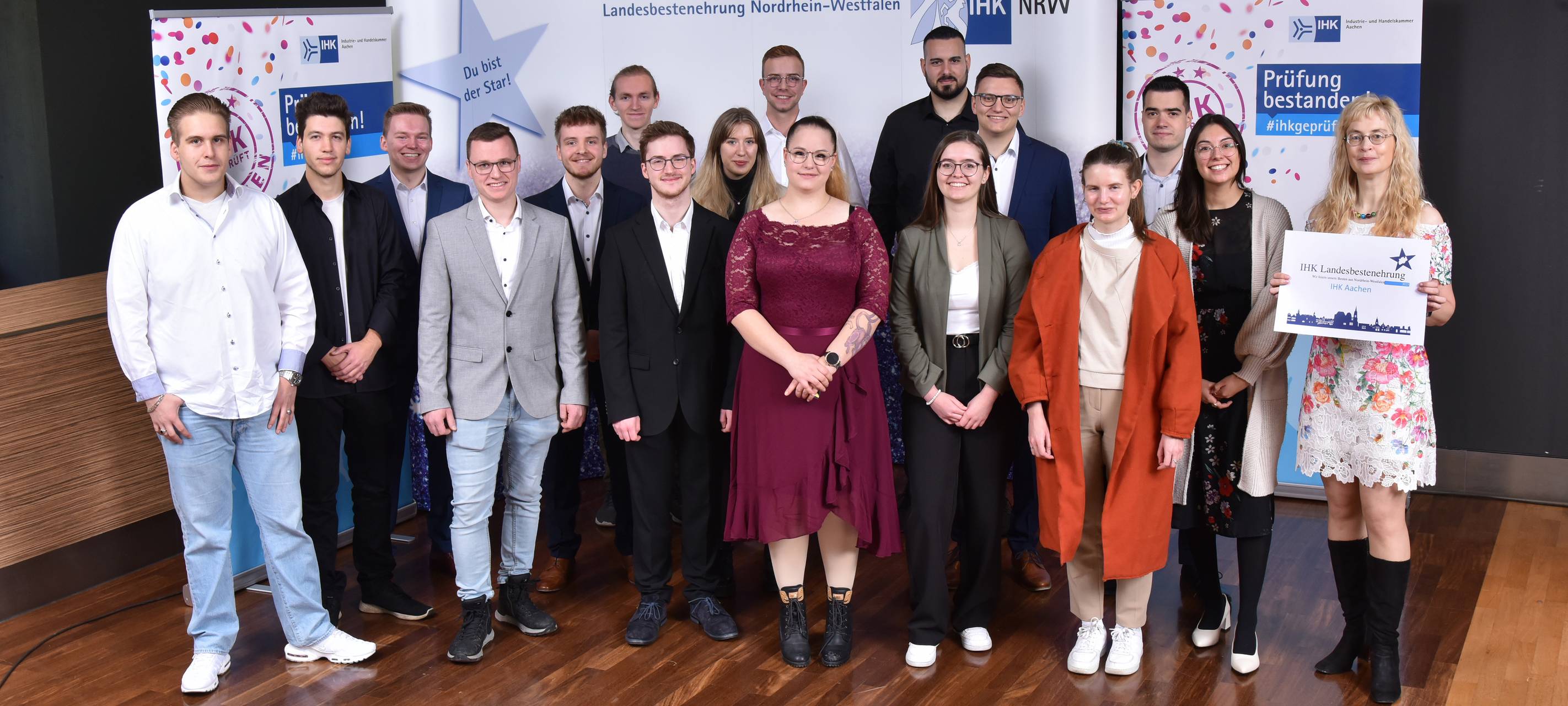 NRW-IHKs ehren beste Azubis in Aachen