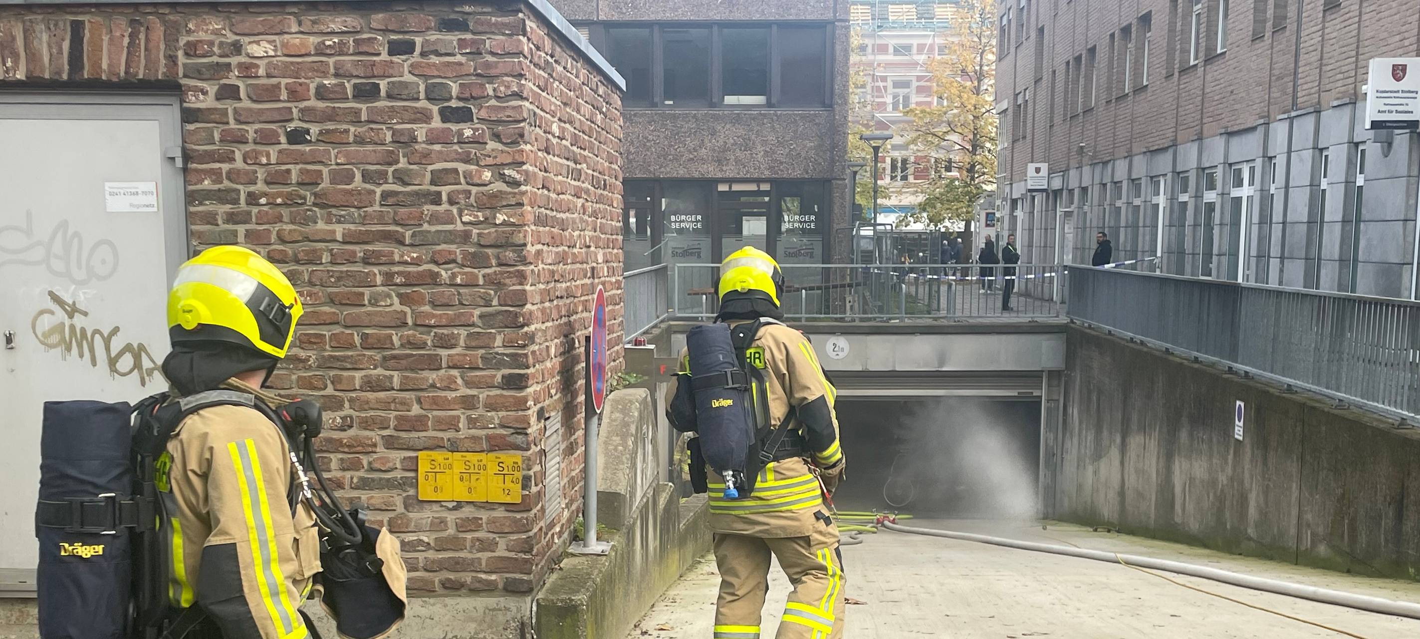 Stolberg: PKW-Brand in Tiefgarage