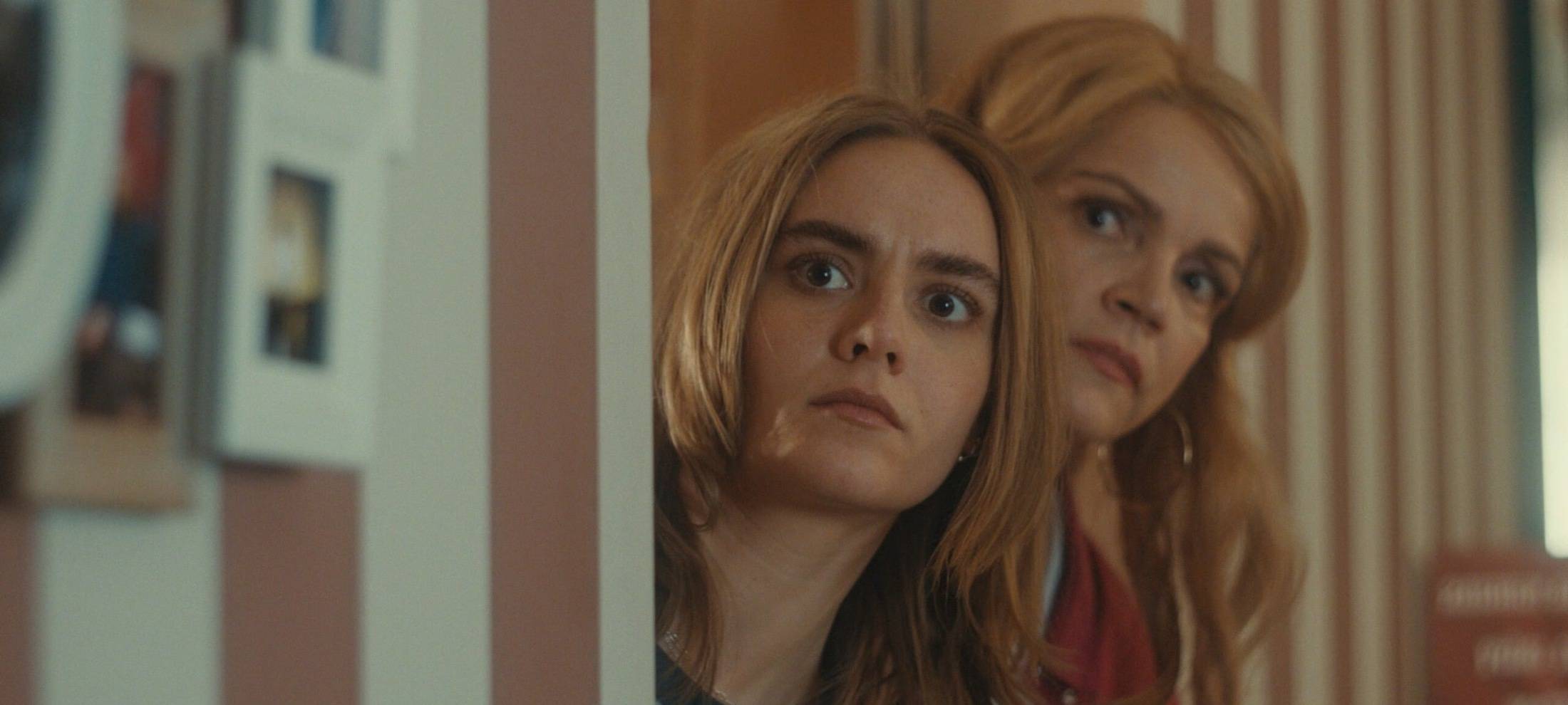 Mandy verlässt nie die Wohnung.