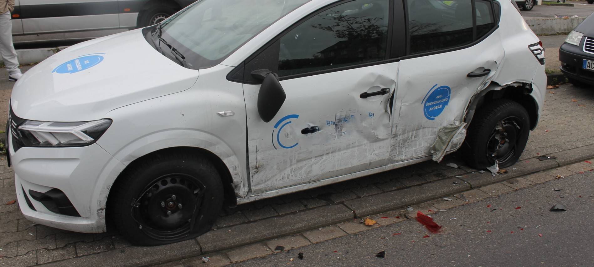 Zeugensuche nach Unfallflucht in Aachen am Wochenende