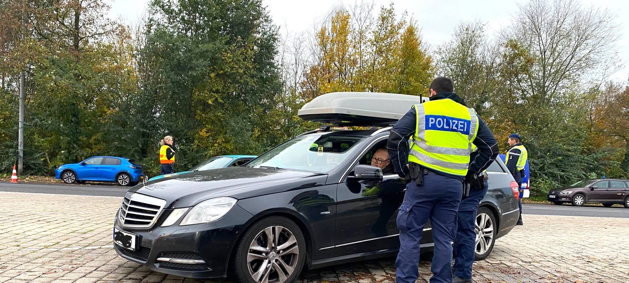 Polizeikontrollen bis in die Abendstunden