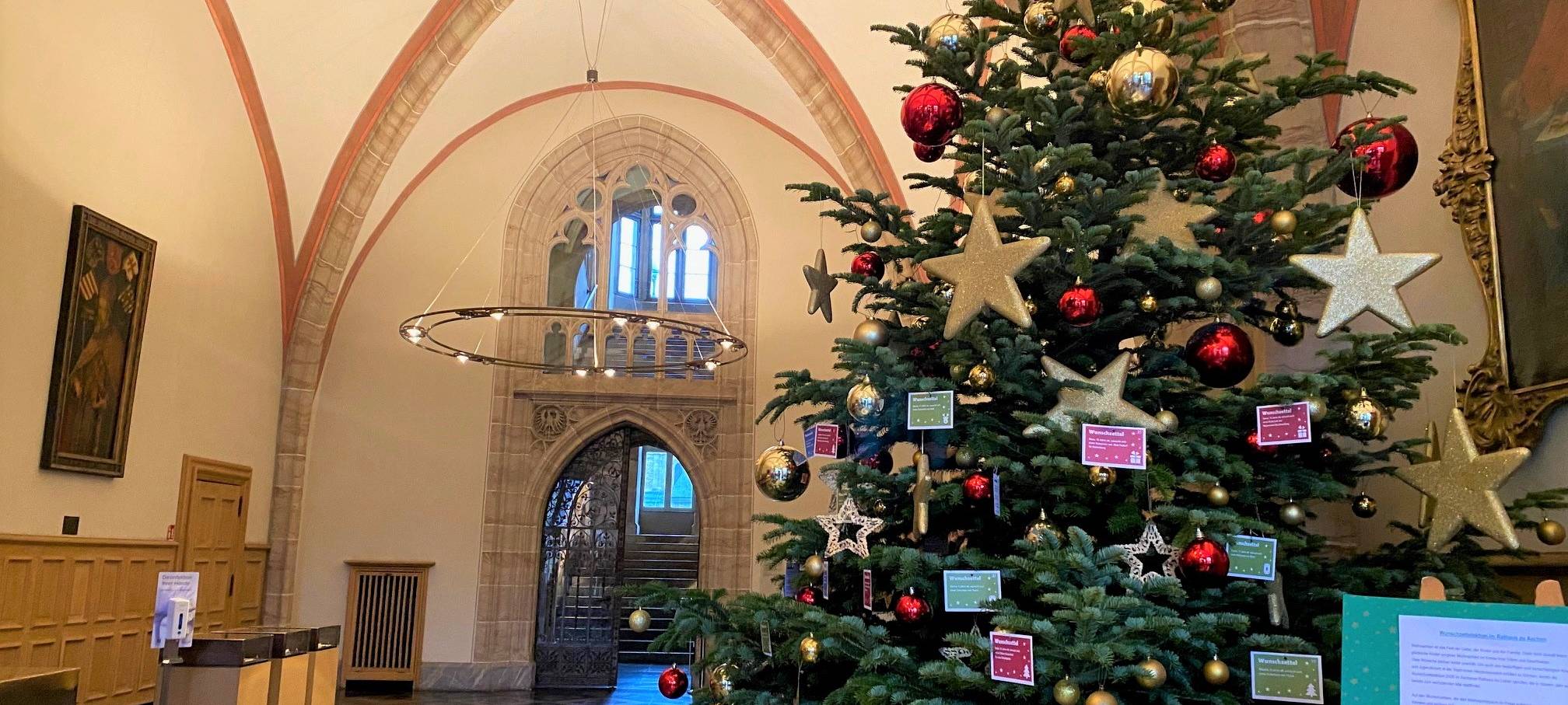 Weihnachts-Wunschbaum der Stadt Aachen