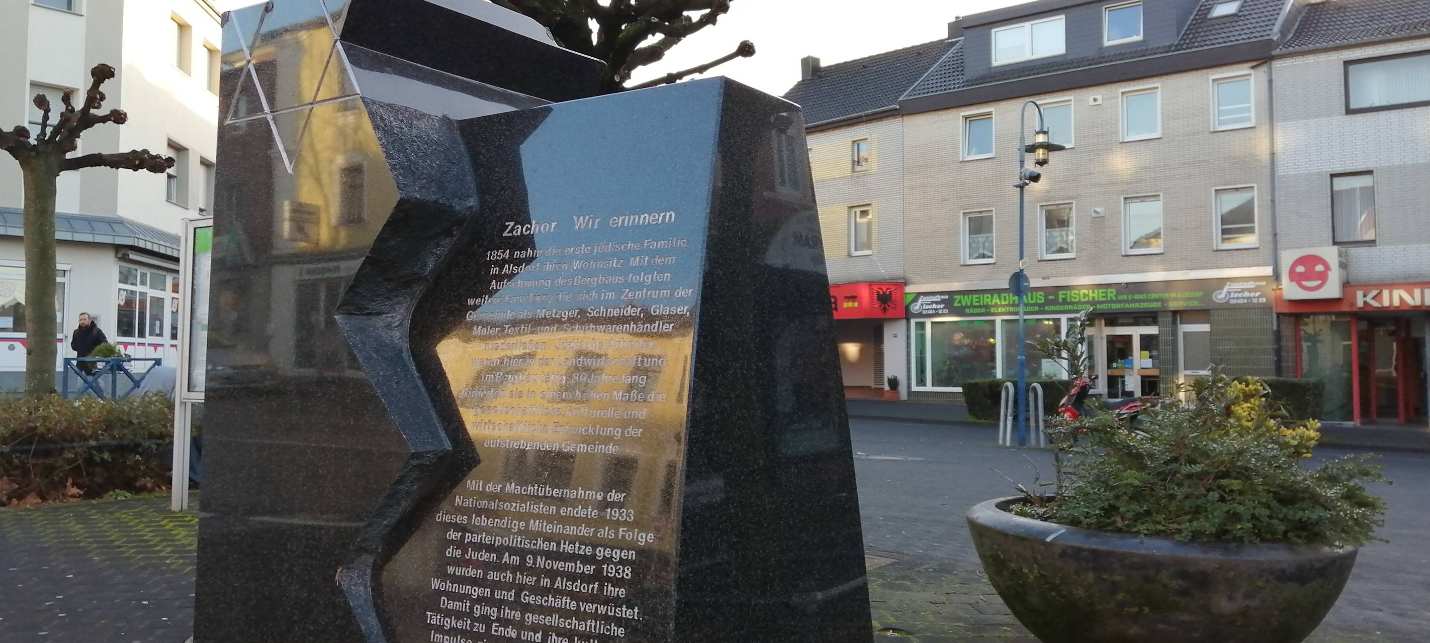 Alsdorf: Jüdisches Denkmal beschmiert und bespuckt