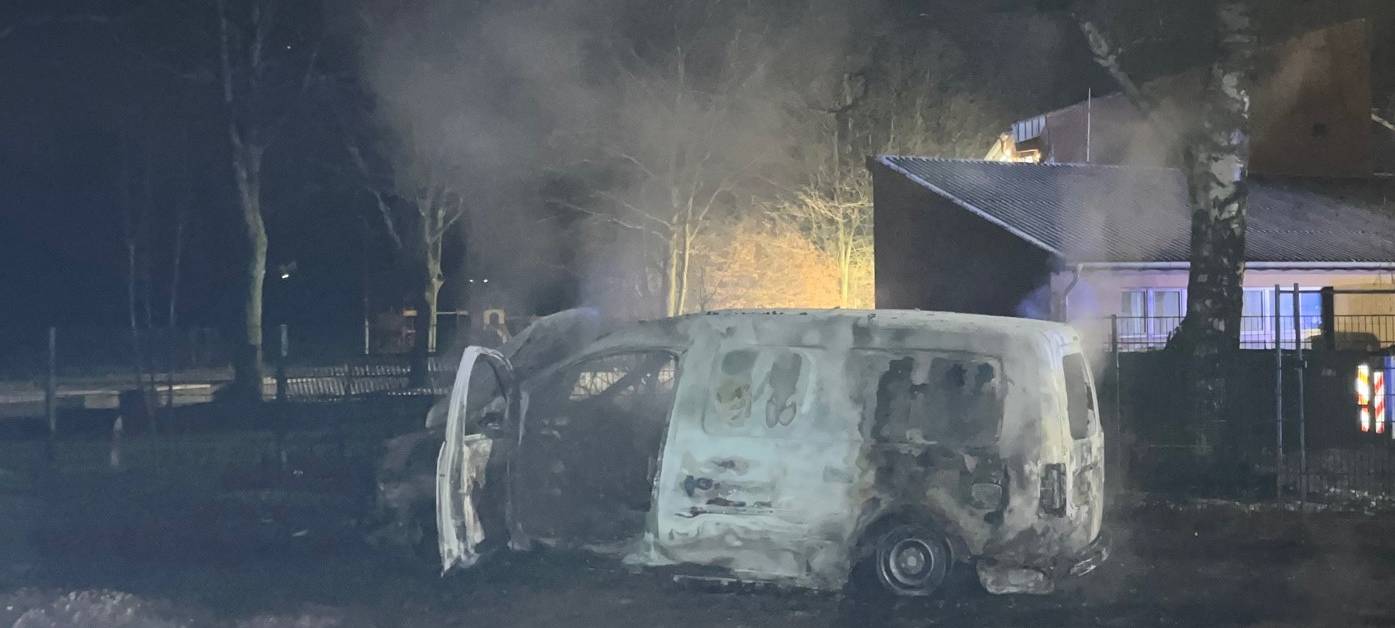 Wieder brennt ein Auto in Alsdorf
