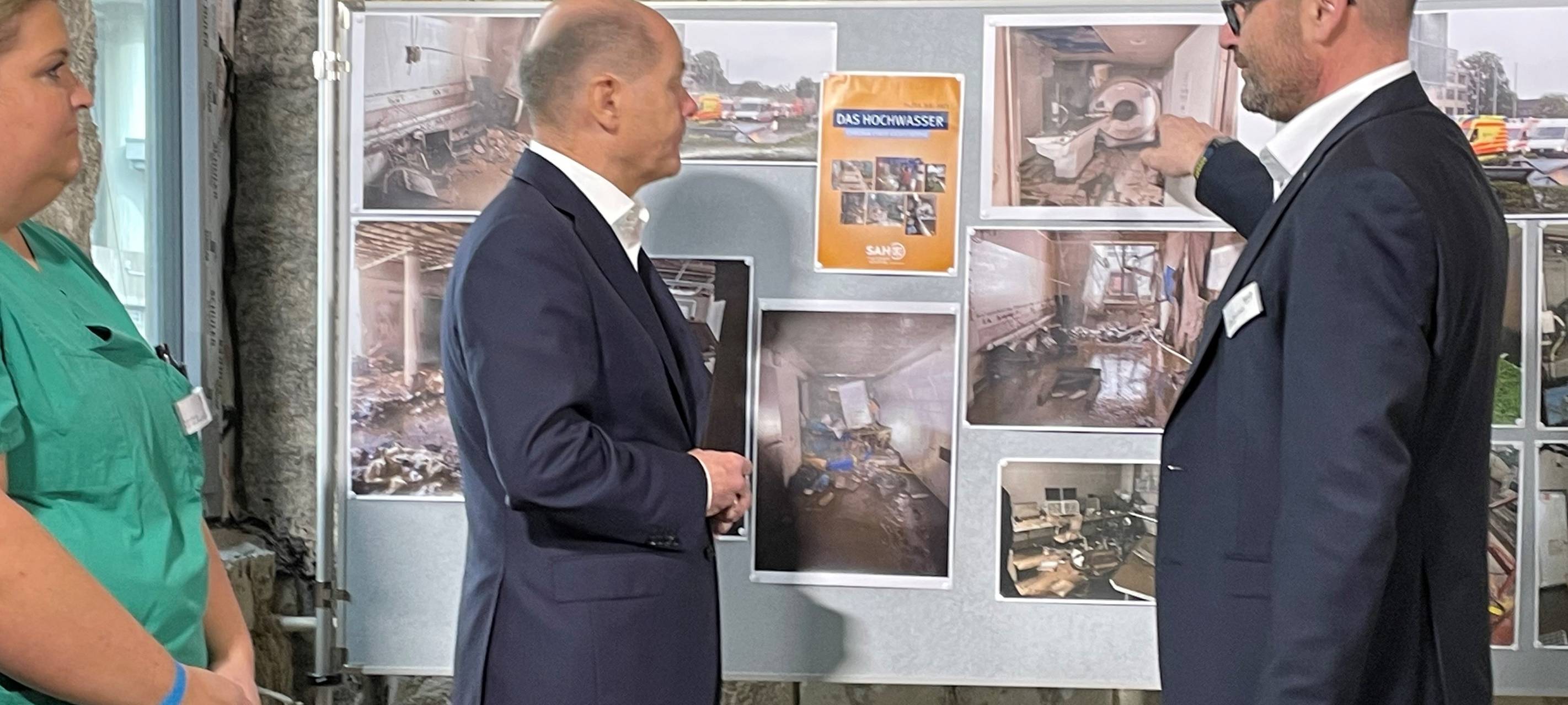 Kanzler Scholz besucht Sankt-Antonius-Hospital und Babor