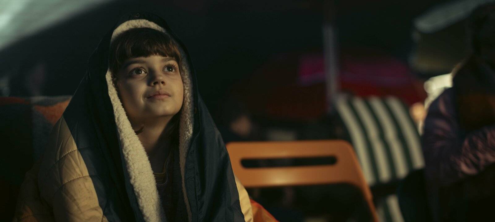 Charlie träumt sich zu den Sternen und ihrer Mutter.