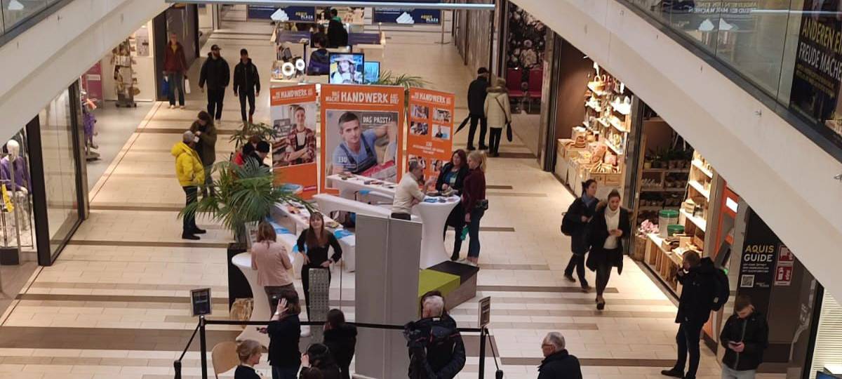 Woche der Ausbildung im Aquis Plaza