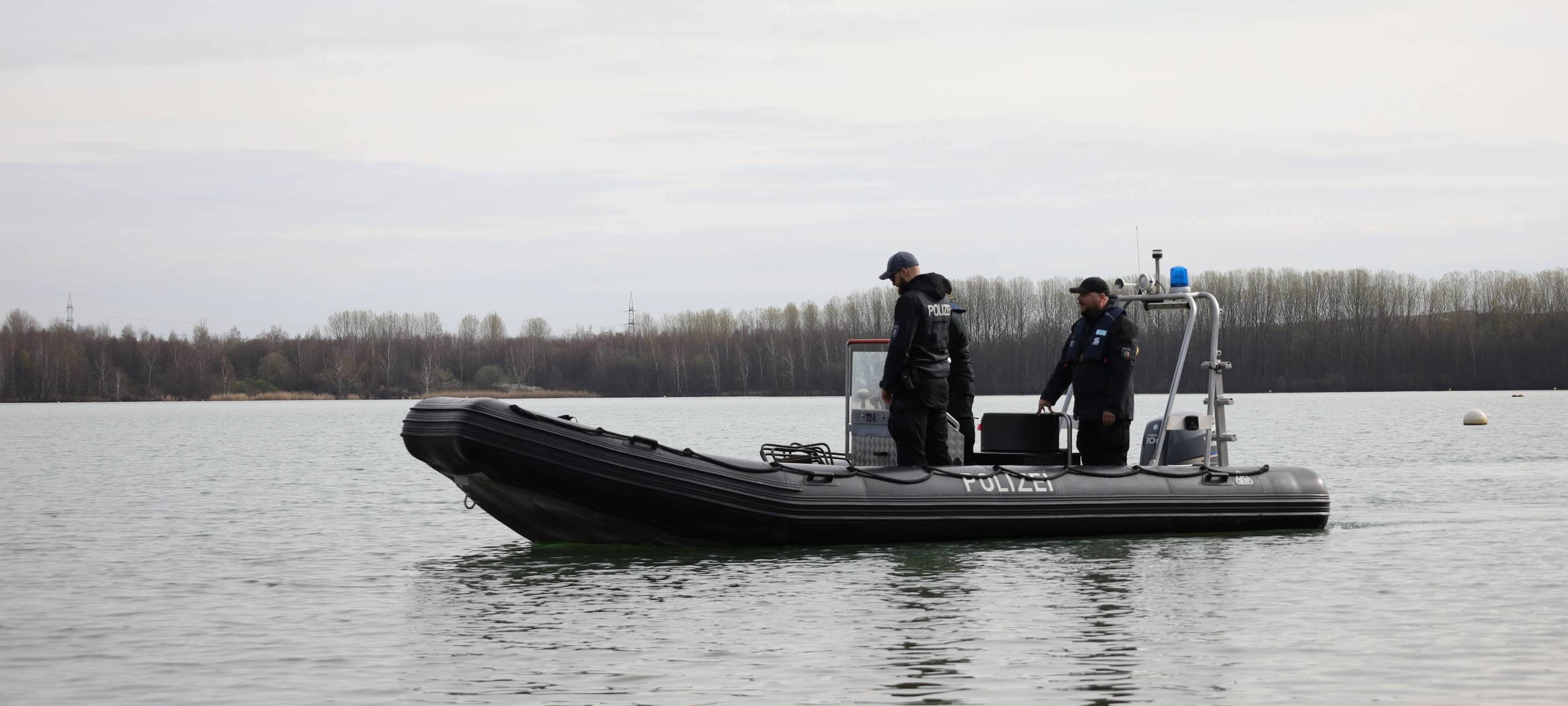 Blausteinsee: Polizeitaucher finden Toten