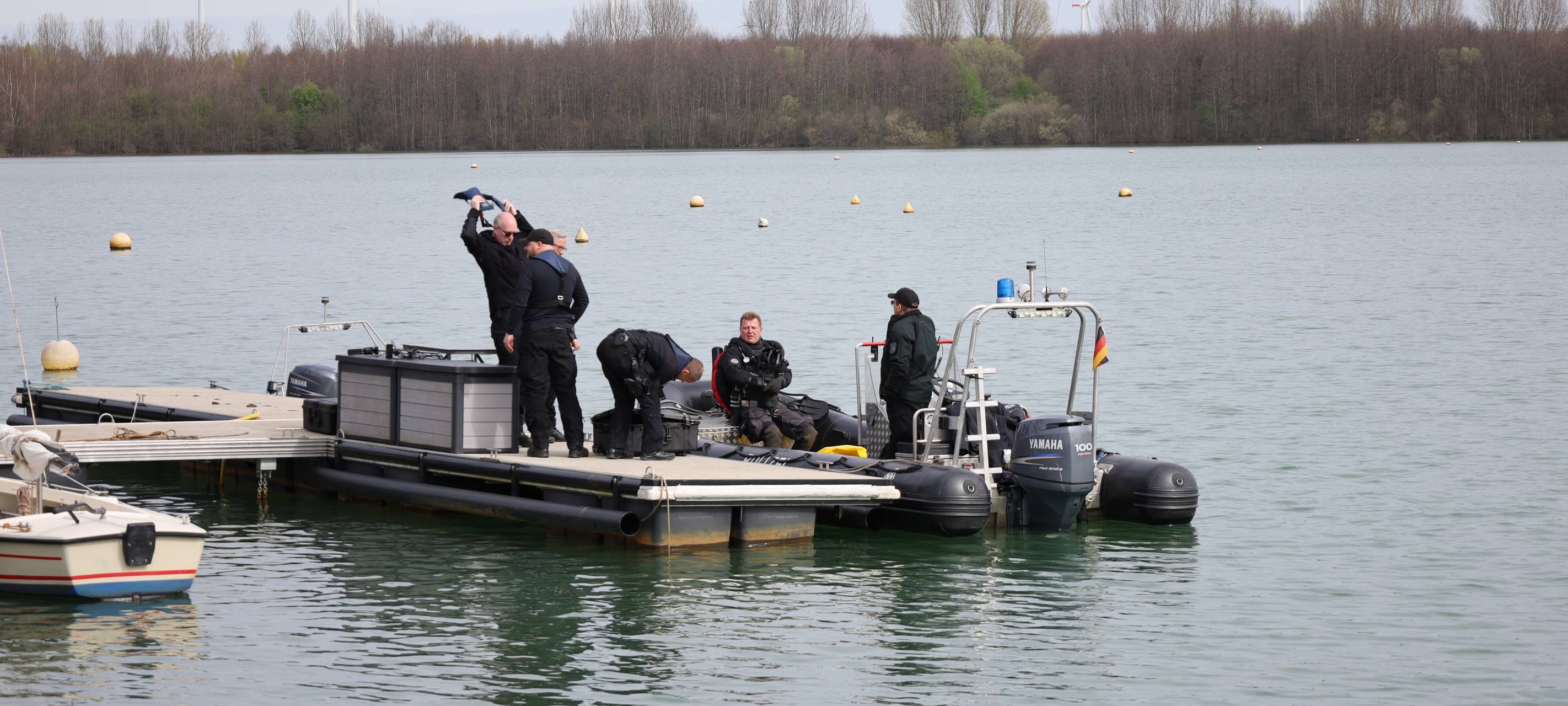 Blausteinsee: Polizeitaucher finden Toten